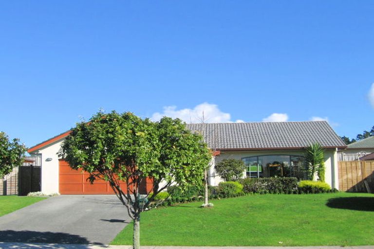 Photo of property in 52 Hillwell Drive, Henderson, Auckland, 0612