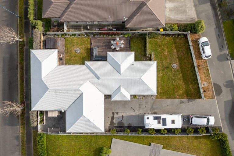 Photo of property in 18 Eyrewell Road, Pegasus, 7612