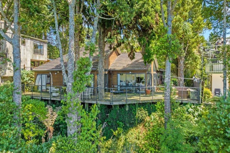 Photo of property in 242 Konini Road, Titirangi, Auckland, 0604