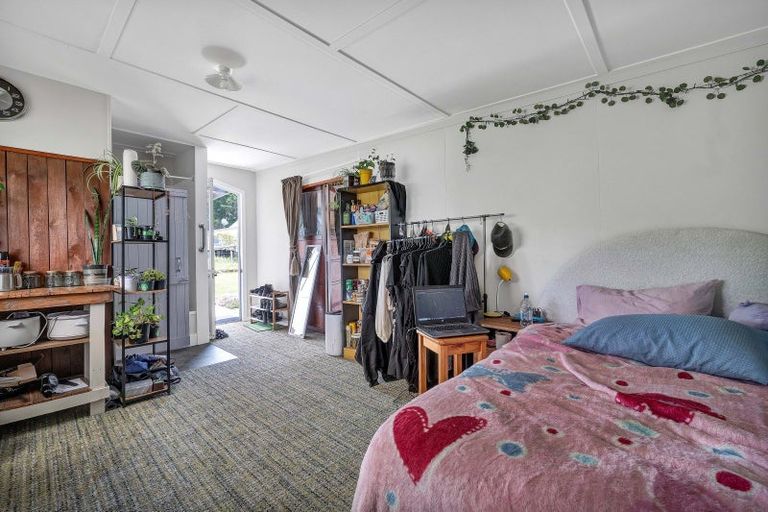 Photo of property in 225 Bridge Street, Eltham, 4322