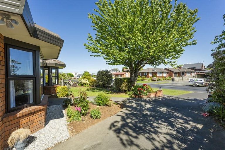Photo of property in 154 Hagart-alexander Drive, Mosgiel, 9024