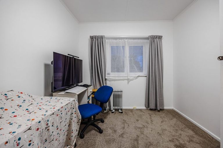 Photo of property in 1/5 Akehurst Avenue, New Lynn, Auckland, 0600