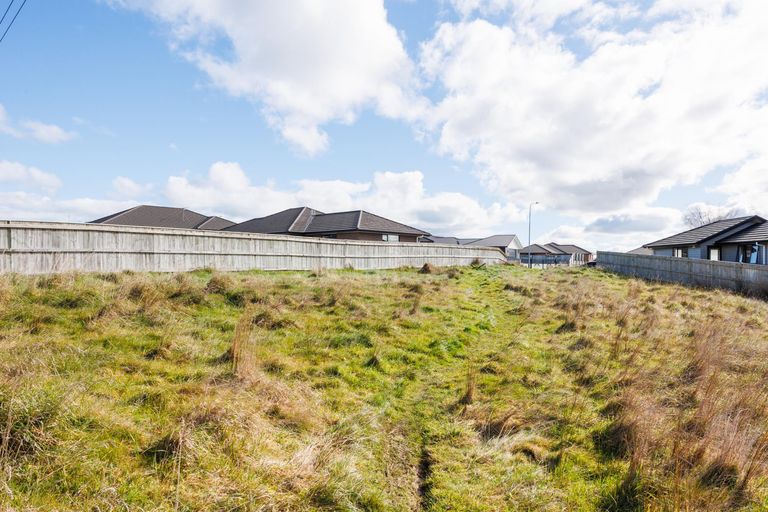 Photo of property in 17 Gibraltar Way, Fitzherbert, Palmerston North, 4410