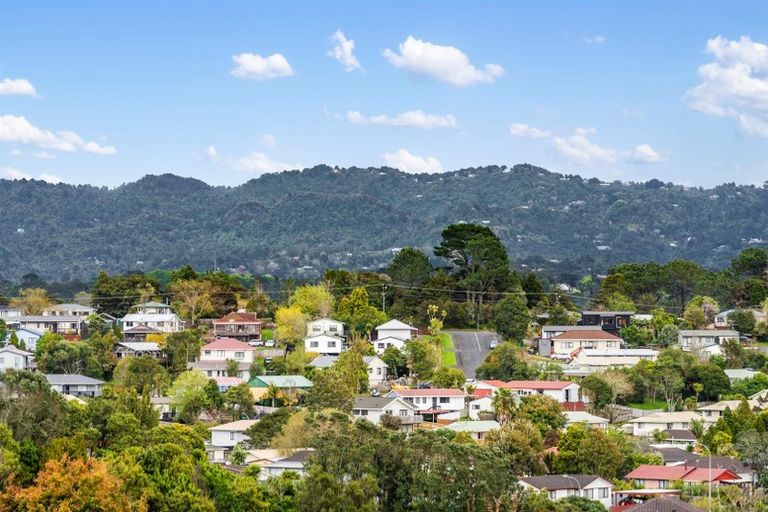 Photo of property in 64 Sunvue Road, Glen Eden, Auckland, 0602