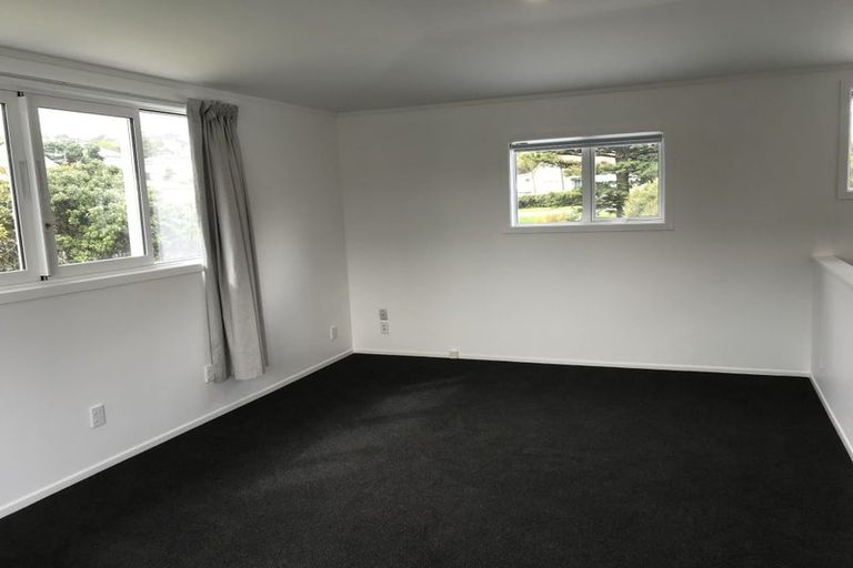 Photo of property in 27 Thornley Street, Titahi Bay, Porirua, 5022