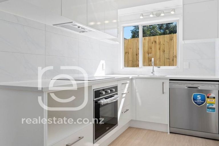 Photo of property in 4/9 Miro Street, New Lynn, Auckland, 0600