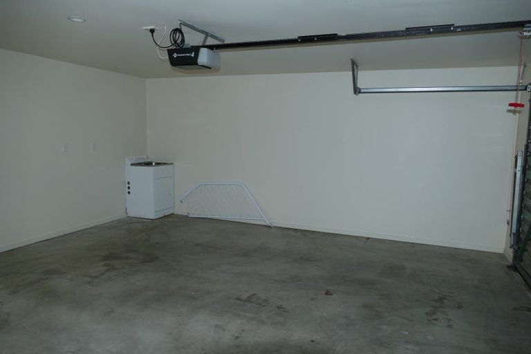 Photo of property in 15/1 Melview Place, New Lynn, Auckland, 0600