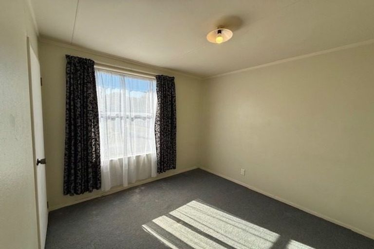 Photo of property in 2 Harold Lane, Dinsdale, Hamilton, 3204