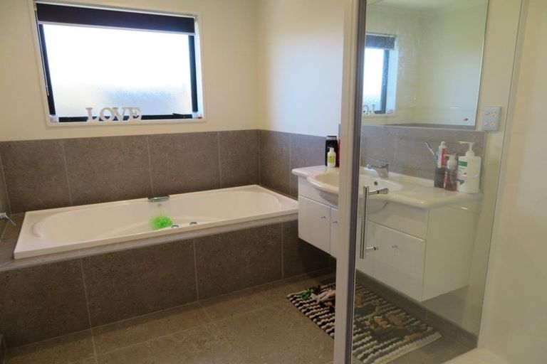 Photo of property in 45b Masefield Drive, Rolleston, 7614