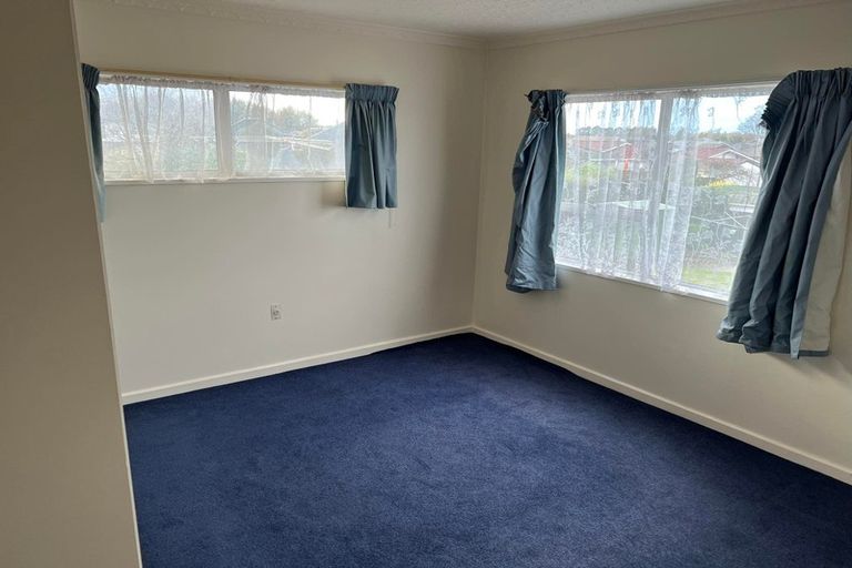 Photo of property in 55 Winters Road, Redwood, Christchurch, 8051