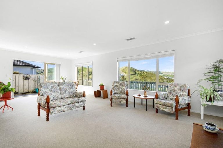Photo of property in 60 Mauldeth Terrace, Churton Park, Wellington, 6037