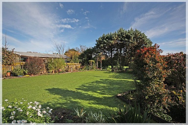 Photo of property in 30 The Avenue, Levin, 5510