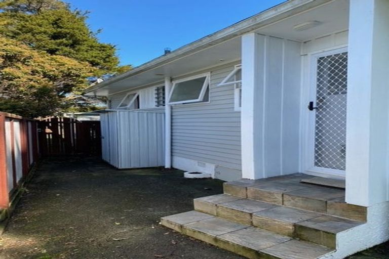 Photo of property in 6 Moehau Grove, Trentham, Upper Hutt, 5018