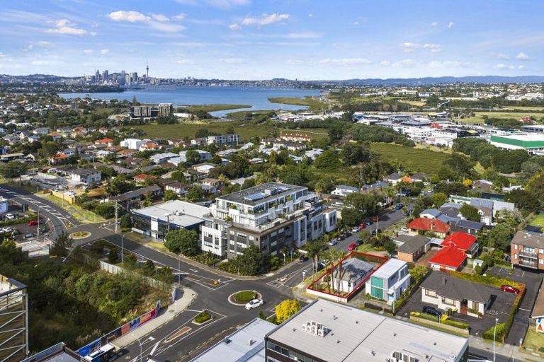 Photo of property in 19a Huron Street, Takapuna, Auckland, 0622
