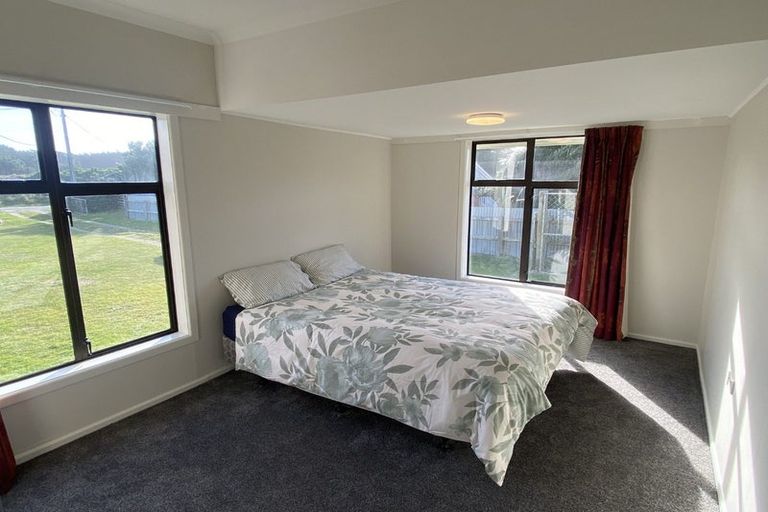 Photo of property in 9 Dune Crescent, Oreti Beach, Invercargill, 9879