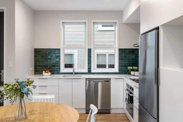 Photo of property in 146c Hanson Street, Newtown, Wellington, 6021