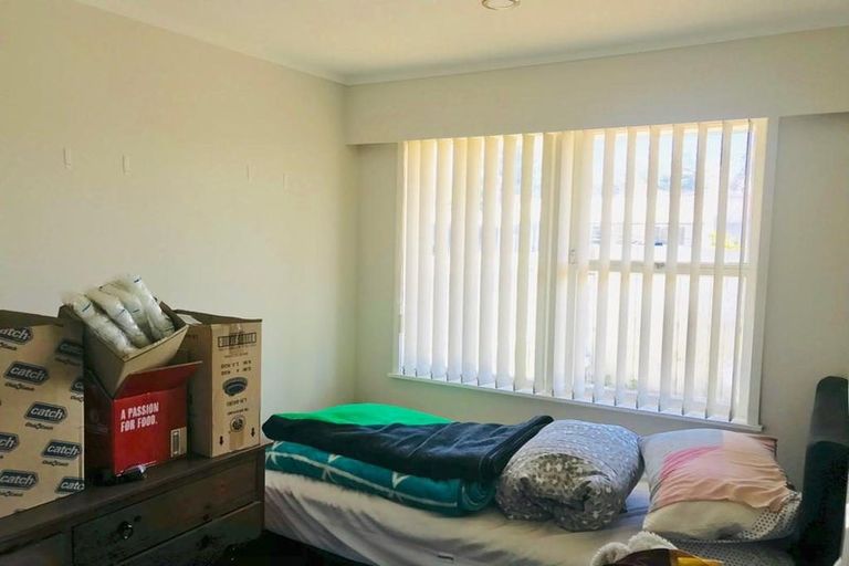 Photo of property in 1/13a Vine Street, Mangere East, Auckland, 2024