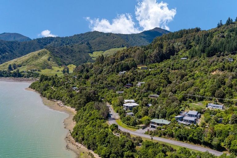 Photo of property in 762 Queen Charlotte Drive, Havelock, Picton, 7281