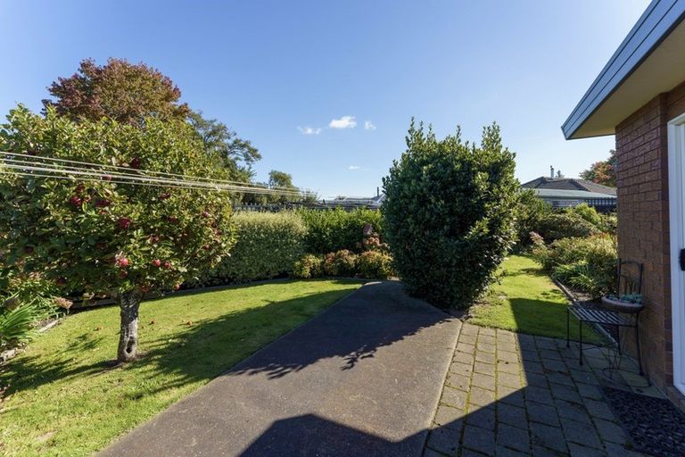 Photo of property in 54 Hudson Street, Bryndwr, Christchurch, 8053