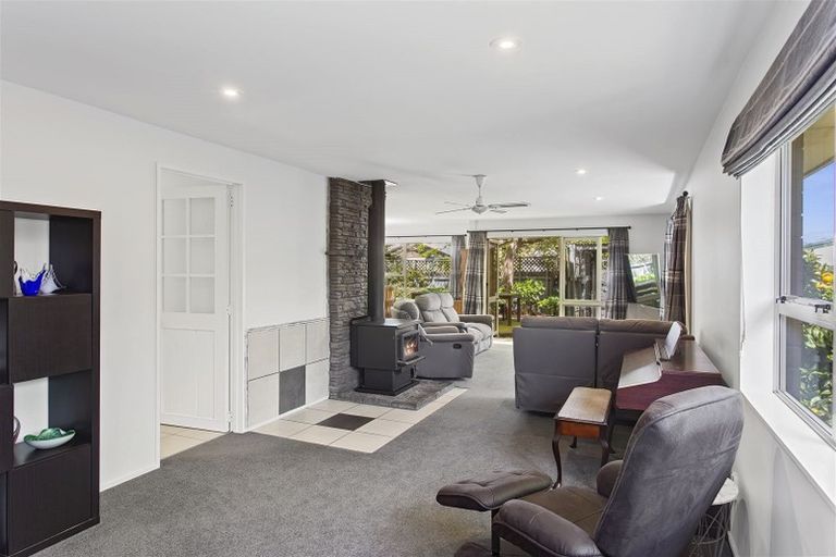 Photo of property in 16 Marshall Street, Rangiora, 7400
