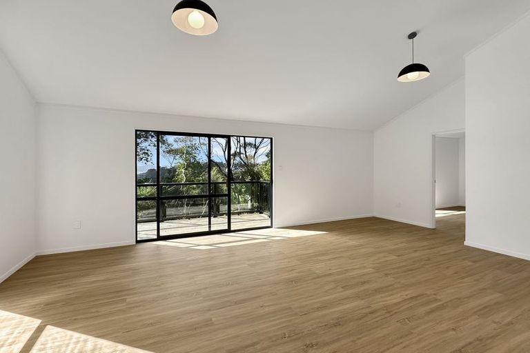 Photo of property in 35 Joyces Road, Paihia, 0200