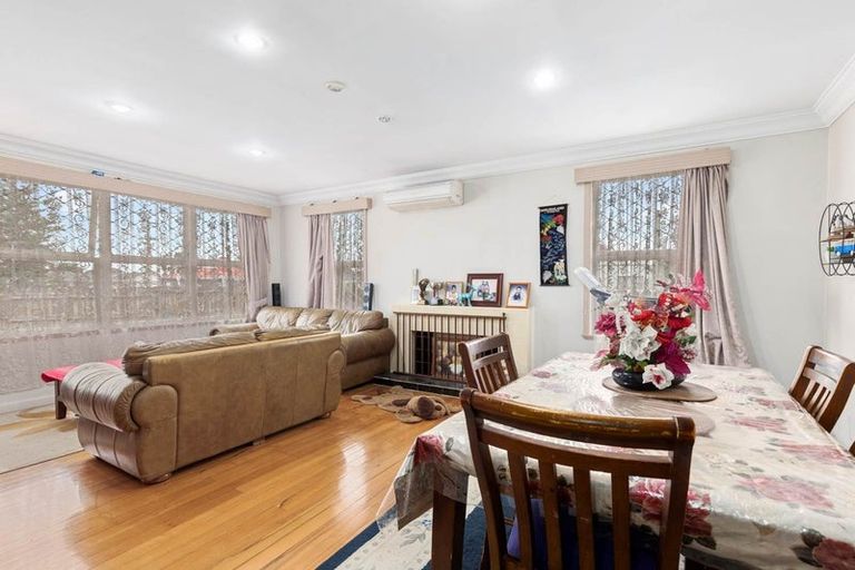Photo of property in 49 Hoteo Avenue, Papatoetoe, Auckland, 2025