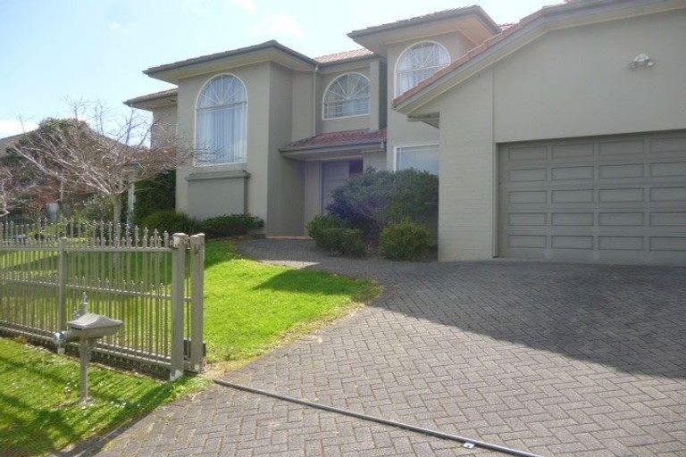 Photo of property in 8 Woodgers Way, Somerville, Auckland, 2014