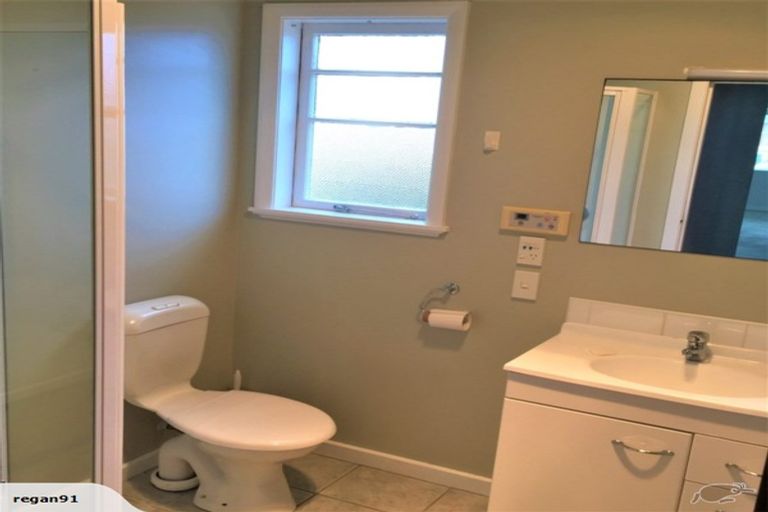 Photo of property in 8 Fife Lane, Miramar, Wellington, 6022