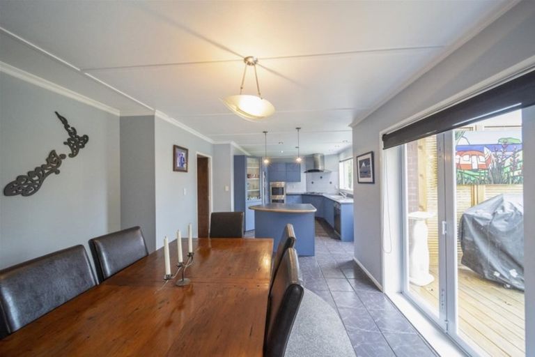 Photo of property in 11 Matai Place, Hawera, 4610