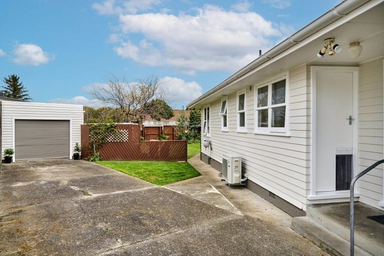 Photo of property in 29 Rosebank Avenue, Avalon, Lower Hutt, 5011