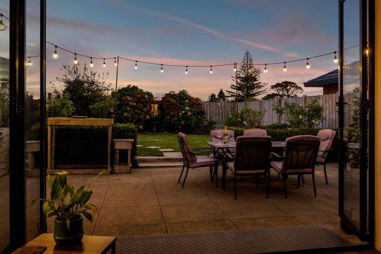 Photo of property in 35 Maire Street, Hawera, 4610