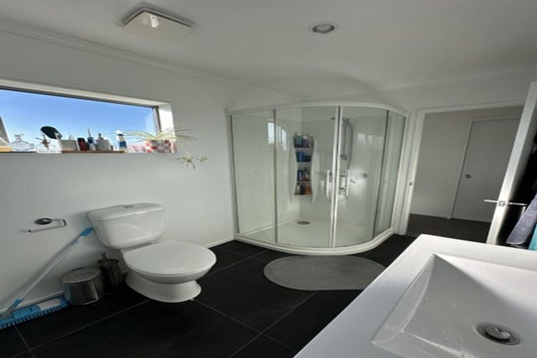 Photo of property in 24 Trelawny Terrace, Grenada Village, Wellington, 6037