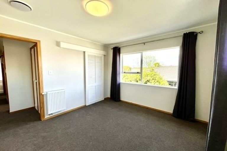 Photo of property in 25 Geoffrey Road, Torbay, Auckland, 0630