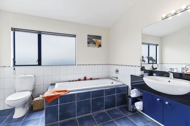 Photo of property in 28c James Cook Drive, Whitby, Porirua, 5024