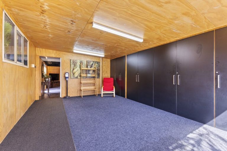 Photo of property in 298 Huatoki Street, Upper Vogeltown, New Plymouth, 4310