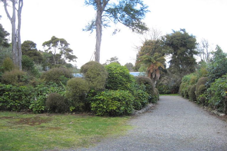 Photo of property in 163 Raniera Grove, Hatepe, Turangi, 3382