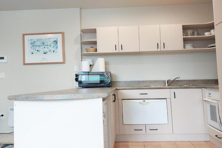 Photo of property in Regency Apartments, 5e/49 Manners Street, Te Aro, Wellington, 6011