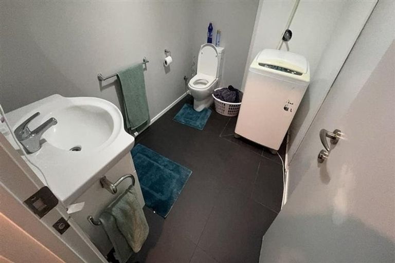 Photo of property in 11 Burke Street, Hospital Hill, Napier, 4110