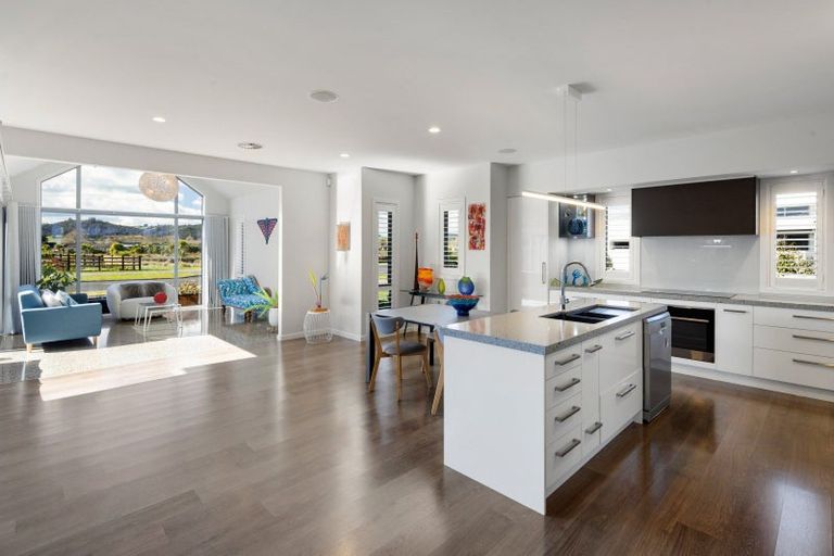 Photo of property in 77 Baxter Michael Crescent, Cambridge, 3434