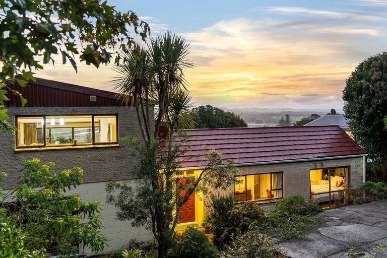 Photo of property in 93 Garfield Road, Helensville, 0800