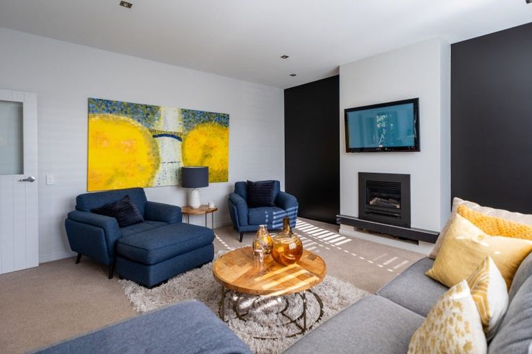 Photo of property in 8 Petrel Close, Paraparaumu Beach, Paraparaumu, 5032