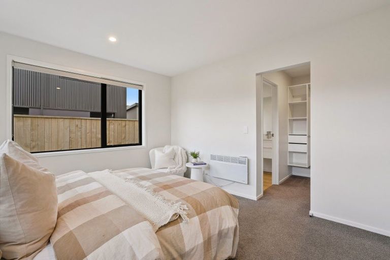 Photo of property in 45 Cheviot Street, Jacks Point, 9371