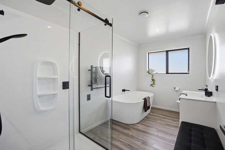 Photo of property in 16 Thomas Way, Brightwater, 7022