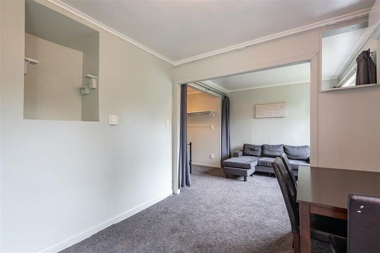 Photo of property in 58 Garden Road, Northland, Wellington, 6012