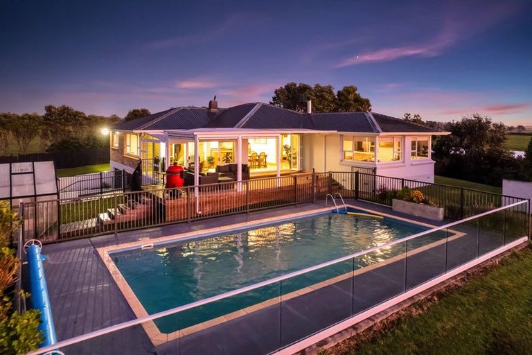 Photo of property in 255 Kaihihi Road, Okato, New Plymouth, 4381