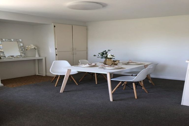 Photo of property in 53 Greendale Avenue, Avonhead, Christchurch, 8042