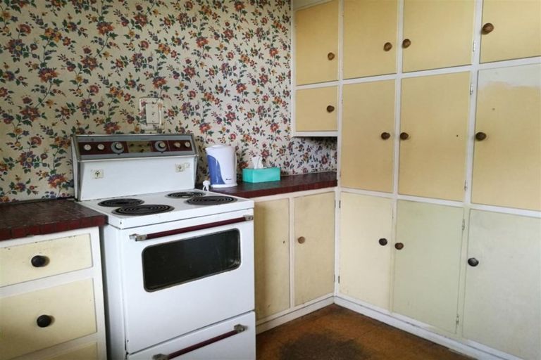 Photo of property in 3 Mckenzie Road, Mangere Bridge, Auckland, 2022