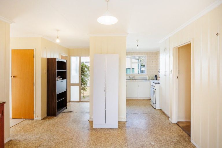 Photo of property in 4 Waihi Place, Westbrook, Palmerston North, 4412