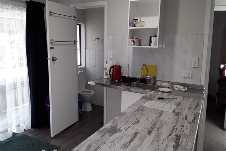 Photo of property in 64 Glenbervie Crescent, Massey, Auckland, 0614