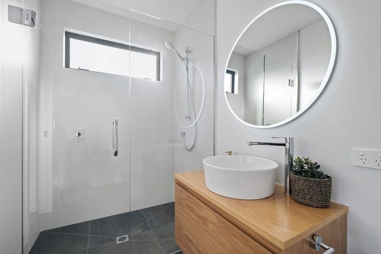 Photo of property in 9 Landsborough Lane, Wanaka, 9305